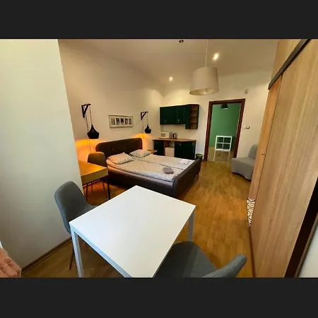 فندق مبيت وإفطار Metro & Parking 3*