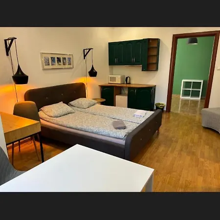 Bed & Breakfast Metro & Parking Sopot