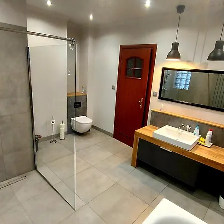Bed & Breakfast Metro & Parking 3*