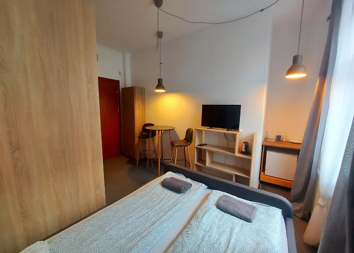 Couette-café Metro & Parking